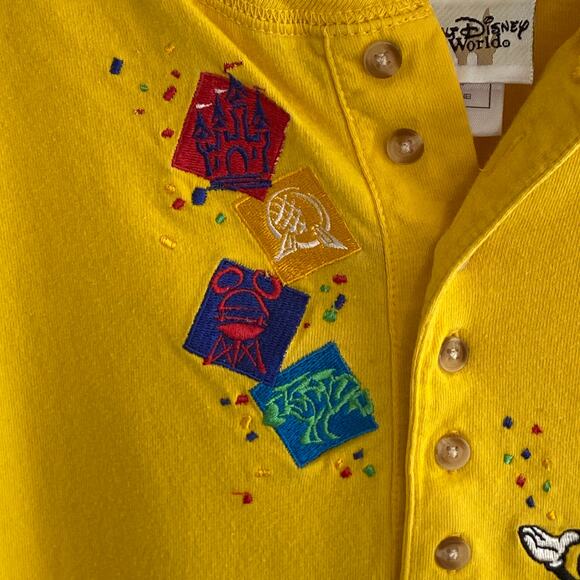 Walt Disney World Mickey Mouse Embroidered Henley Top Medium 4 Theme Park Logos - Picture 6 of 11